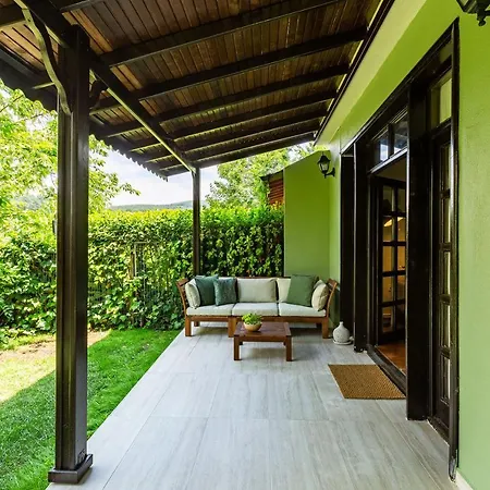Willa Splendid Surrounded By Nature In Sapanca *