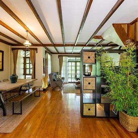 Splendid Surrounded By Nature In Sapanca Willa Sakarya (Marmara)