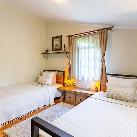 Splendid Surrounded By Nature In Sapanca * Sakarya (Marmara)