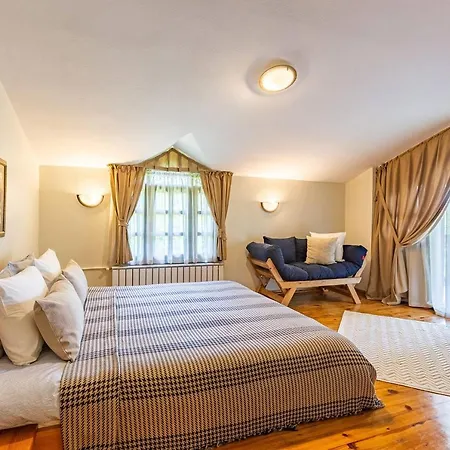 Splendid Surrounded By Nature In Sapanca Willa